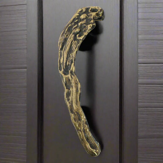 The Top 5 Reasons Your Front Door Deserves a Quality Handle